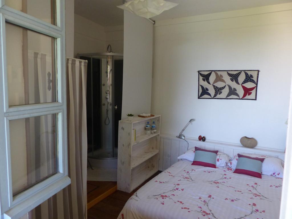 Maison Arriu Bed and Breakfast Montaut  Buitenkant foto